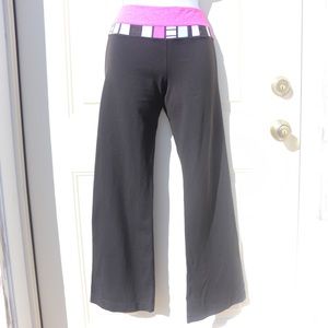 Lululemon Reversible Flare Grove Pant size 6